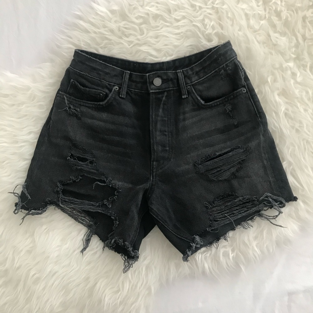 Grlfnd Black Jourdan Distressed Shorts Size 26 Casual - Picture 7 of 7